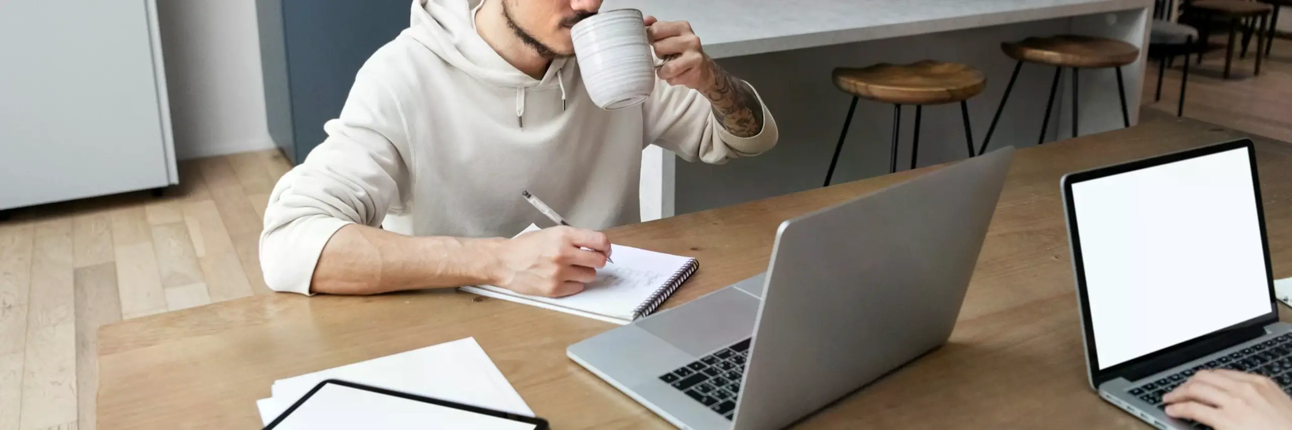 Praca z domu wcale nie jest darmowa? Policzyliśmy ukryte koszty home office